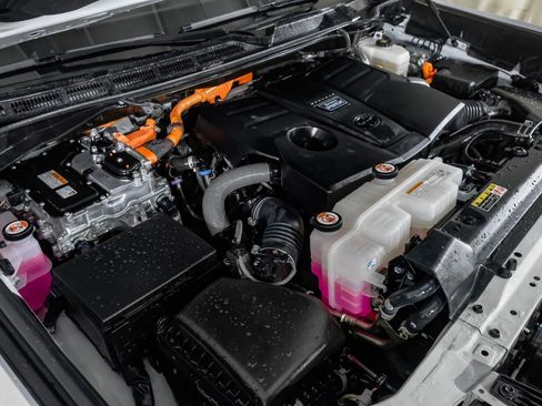 Used 2024 Toyota Tundra Platinum image 53