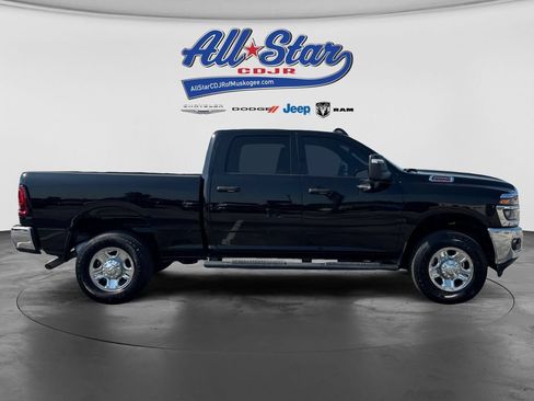 Used 2025 RAM 2500 Tradesman AWD/4WD image 4