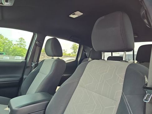 Used 2022 Toyota Tacoma TRD Sport w/ Technology Package RWD image 16