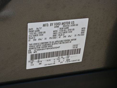 Used 2017 Ford Explorer Platinum AWD/4WD image 30