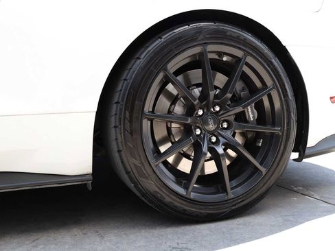 Used 2019 Ford Mustang Shelby GT350 w/ Technology Package RWD image 55