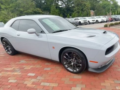 Used 2021 Dodge Challenger R/T Scat Pack RWD image 3