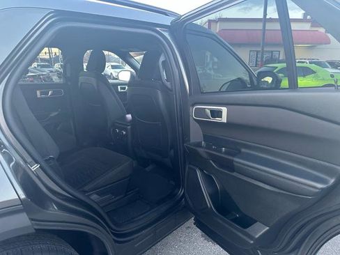 Used 2020 Ford Explorer XLT w/ Comfort Package image 19