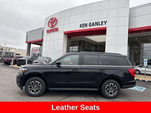 Used 2024 Ford Expedition XLT image 3