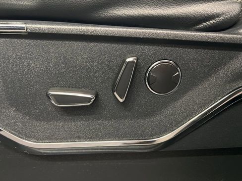 Certified 2023 Ford F150 Lariat w/ Equipment Group 502A High image 28