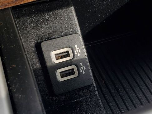 Used 2020 Ford F150 Lariat w/ Equipment Group 502A Luxury image 30