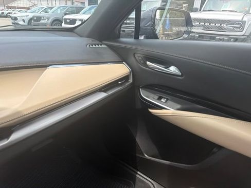 Used 2024 Cadillac XT4 Luxury FWD image 18