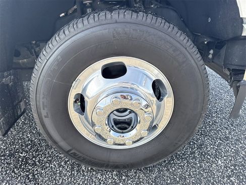 Used 2024 Ford F350 King Ranch w/ Chrome Package image 14