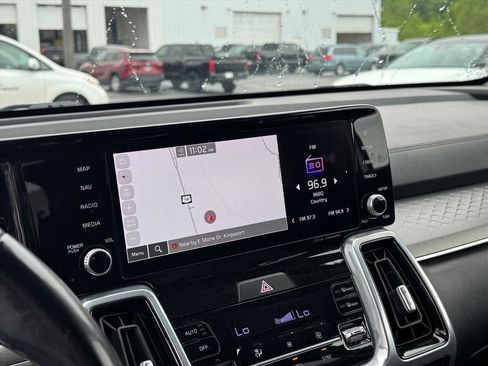 Used 2022 Kia Sorento SX AWD/4WD image 29