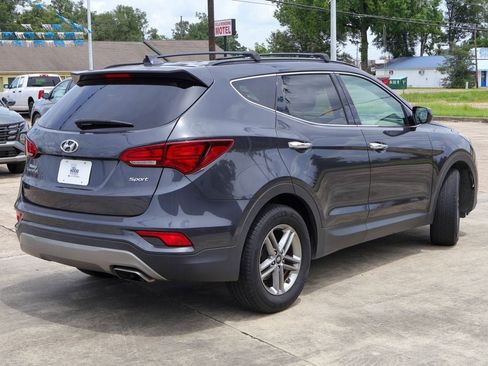 Used 2017 Hyundai Santa Fe Sport FWD image 21