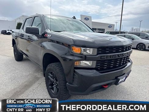 Used 2021 Chevrolet Silverado 1500 Custom Trail Boss AWD/4WD image 1