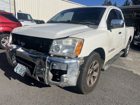 Used 2006 Nissan Titan SE w/ (F01) Texas Titan Pkg RWD image 1
