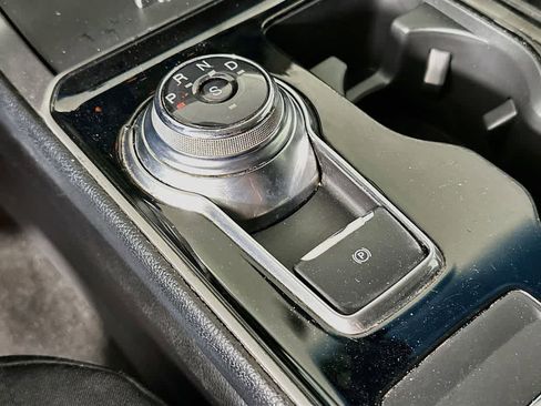 Certified 2019 Ford Edge SE FWD image 19
