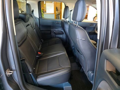 New 2025 Ford Maverick Lobo image 18