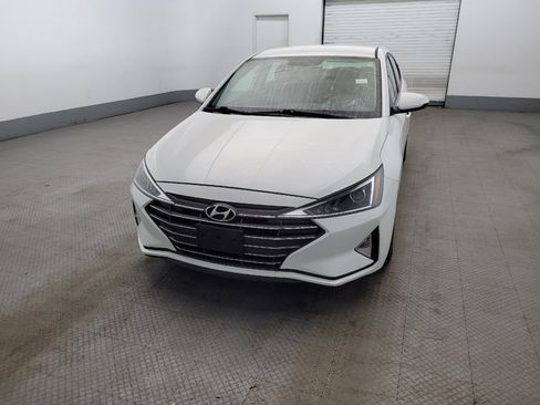 Used 2019 Hyundai Elantra SE w/ Cargo Package FWD image 15