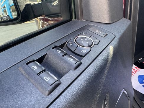 Used 2022 Ford F250 Lariat w/ FX4 Off-Road Package image 12