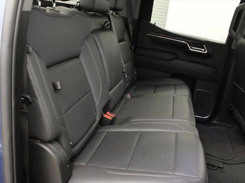 Used 2024 GMC Sierra 1500 SLT AWD/4WD image 19