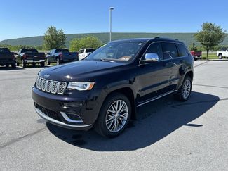 Used 2018 Jeep Grand Cherokee Summit w/ Platinum Series Group AWD/4WD video 3
