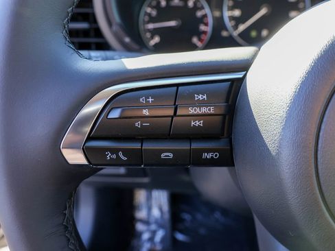 Used 2025 MAZDA MAZDA3 s image 21