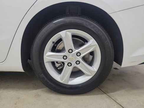 Used 2023 Chevrolet Malibu LS FWD image 11