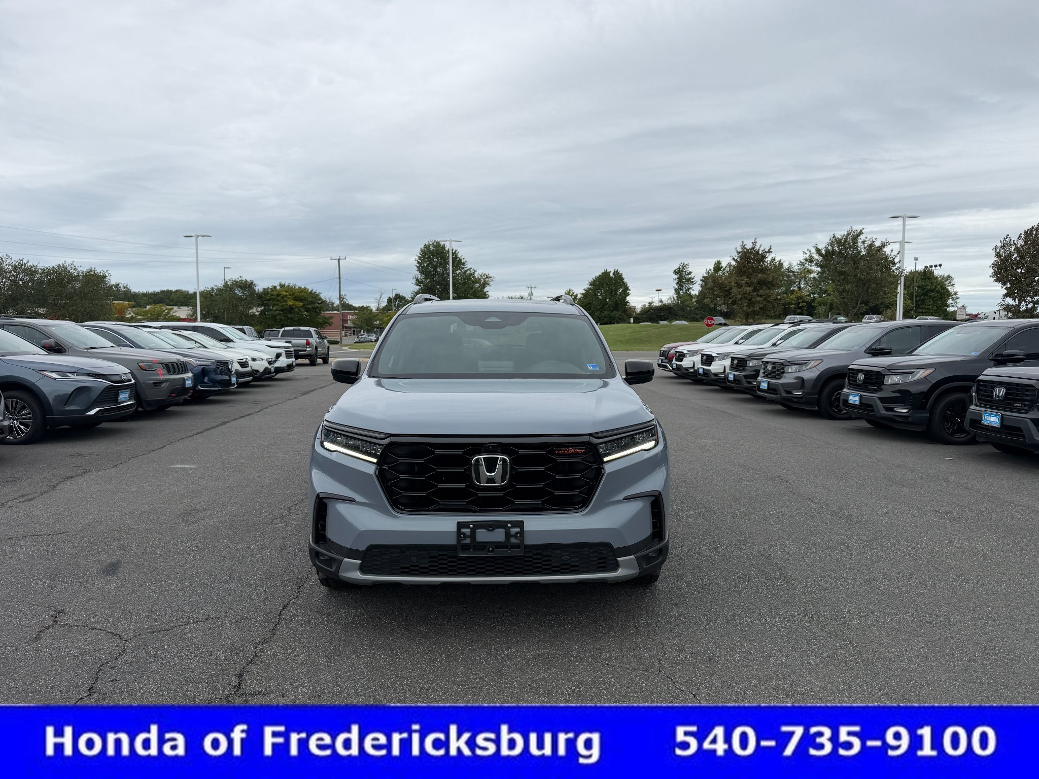 Certified 2025 Honda Pilot TrailSport image 8
