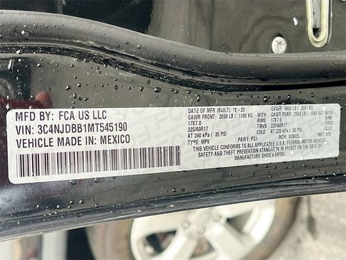 Used 2021 Jeep Compass Latitude image 29