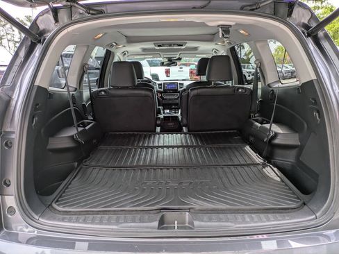 Used 2017 Honda Pilot Elite image 13