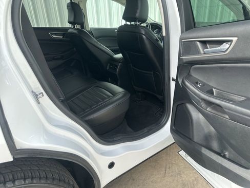 Used 2024 Ford Edge SEL AWD/4WD image 14