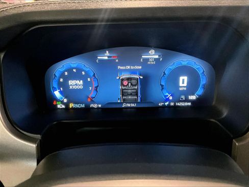 Used 2025 Ford Bronco Outer Banks image 24