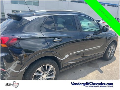 Used 2023 Buick Encore GX Select w/ Sport Touring Package FWD image 4