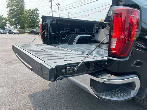 Used 2026 GMC Sierra 1500 SLT AWD/4WD image 27