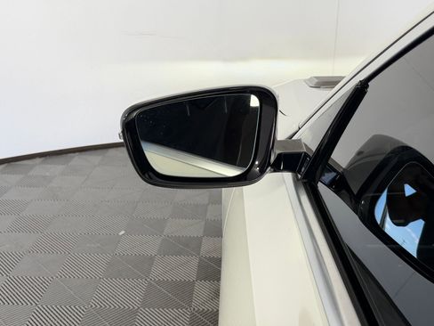 Used 2021 BMW 330i Sedan w/ Convenience Package RWD image 22