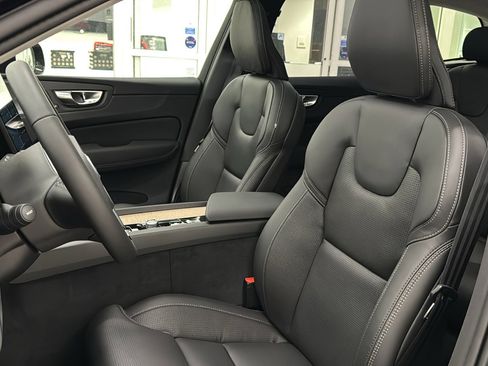 New 2026 Volvo XC60 B5 Ultra w/ Protection Package Premier AWD/4WD image 23