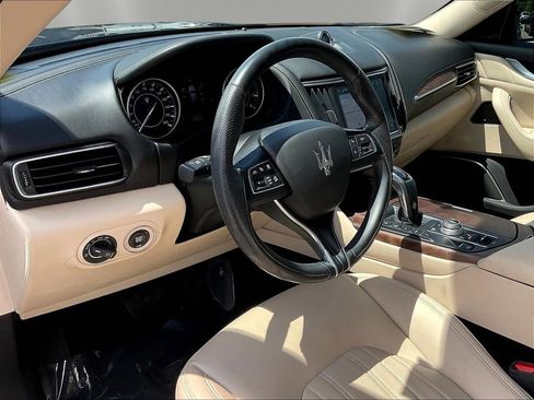 Used 2022 Maserati Levante GT AWD/4WD image 17