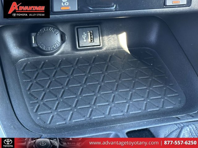 Used 2023 Toyota RAV4 XLE Premium AWD/4WD image 36
