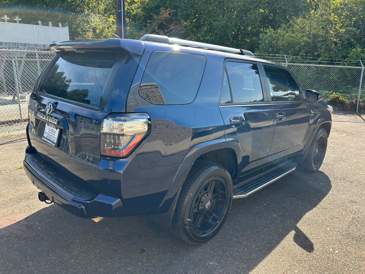 Used 2014 Toyota 4Runner Trail AWD/4WD image 5