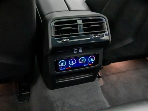 Certified 2026 BMW M5 Touring AWD/4WD image 21