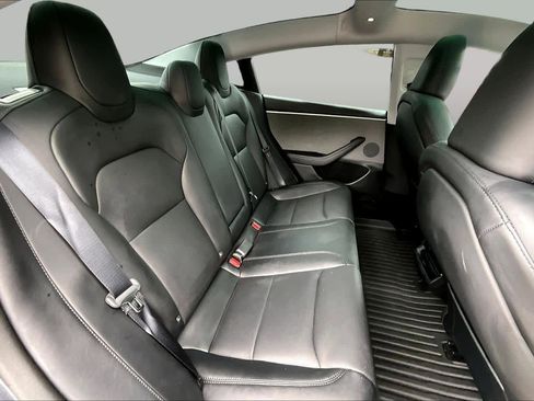 Used 2025 Tesla Model 3 Long Range RWD image 18