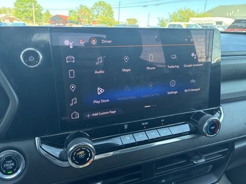 Used 2023 Chevrolet Colorado W/T image 13