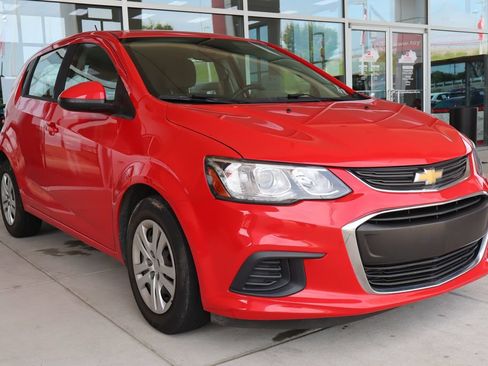 Used 2020 Chevrolet Sonic LT FWD image 1
