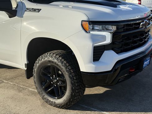 New 2026 Chevrolet Silverado 1500 LT Trail Boss w/ LPO, Dark Essentials Package image 6