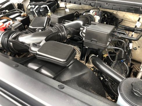 Used 2022 Ford F250 XL w/ Power Equipment Group AWD/4WD image 40