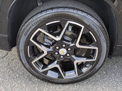 Certified 2025 Chevrolet Traverse High Country w/ LPO, Floor Liner Package AWD/4WD image 34