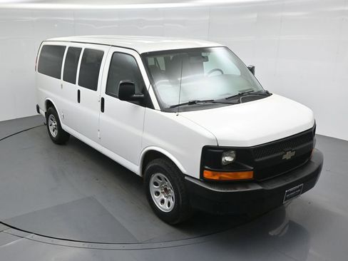 Used 2014 Chevrolet Express 1500 LS image 30