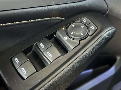 Used 2021 Chevrolet Traverse LT AWD/4WD image 19