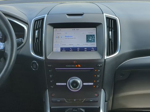 Certified 2019 Ford Edge Titanium FWD image 16