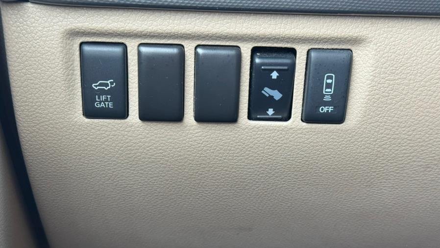 Used 2015 Nissan Armada SV w/ SV Driver Package RWD image 23