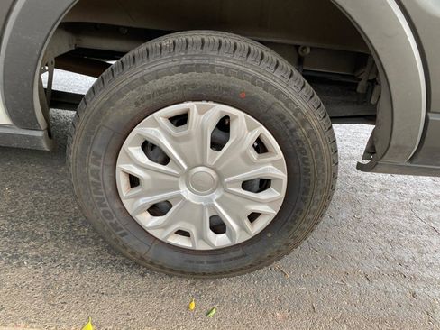 Used 2025 Ford Transit 350 XLT image 22