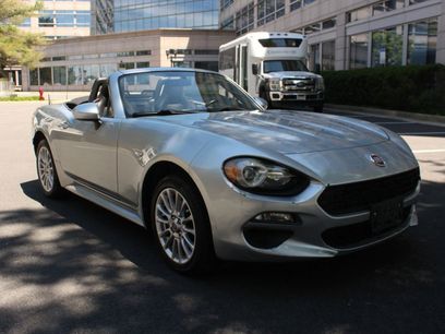 Used 2018 FIAT 124 Spider Classica