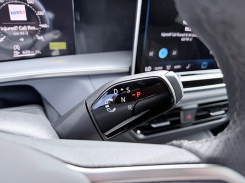 New 2026 Volkswagen Tiguan SE R-Line AWD/4WD image 20